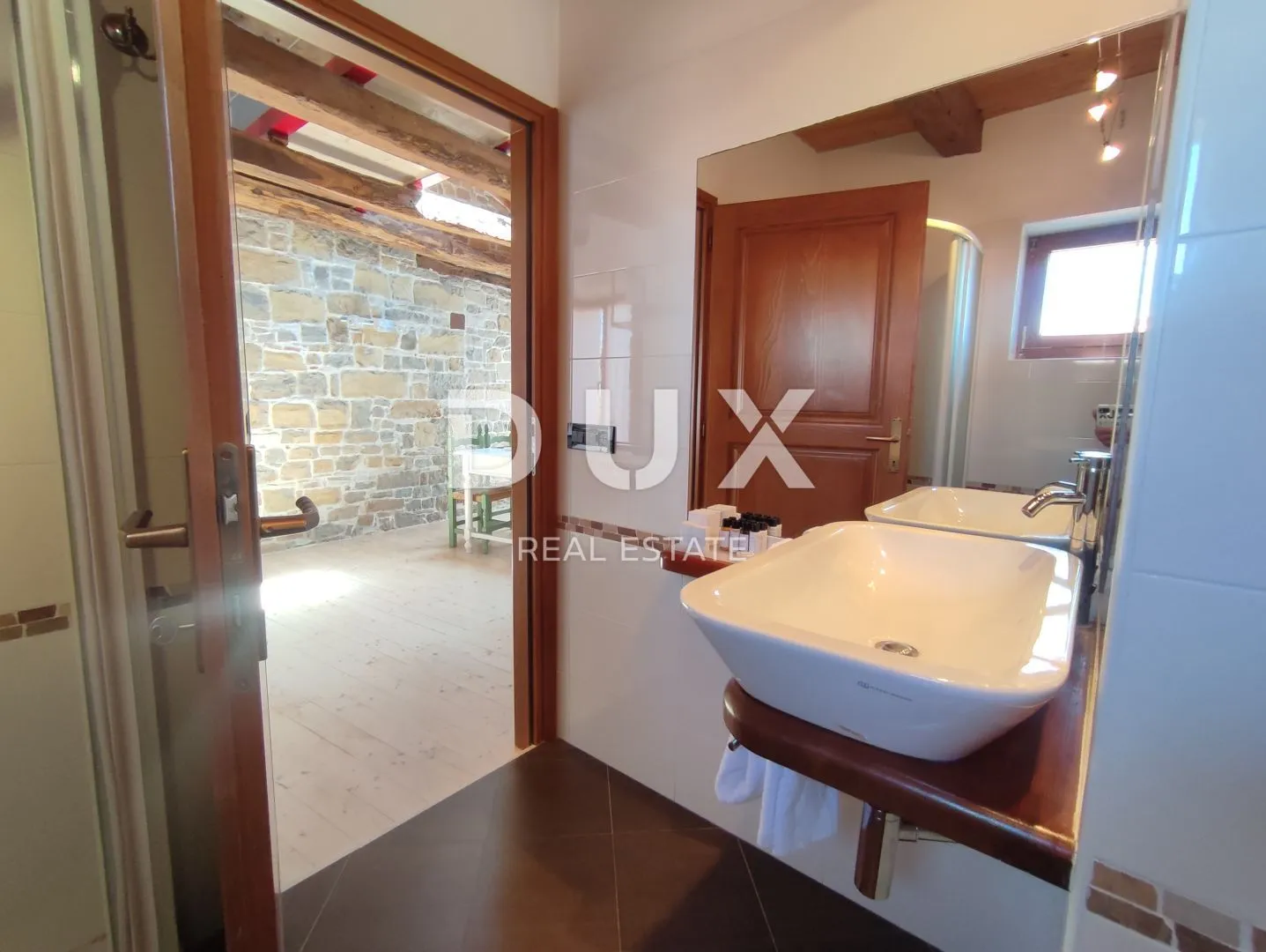 istra, oprtalj - autohtona kamena ljepotica s 3 apartmana - slika 33