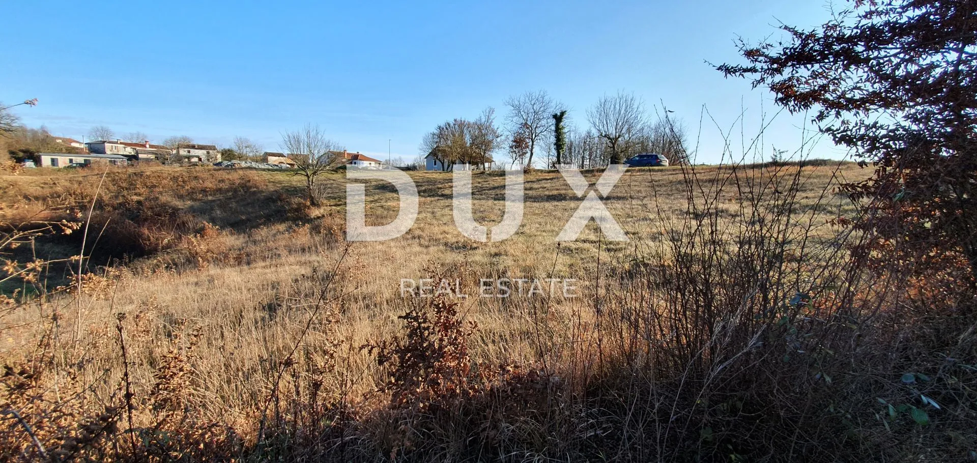 istra, gračišće - prostrano građevinsko zemljište 6000m2 - prilika za investitore - slika 18