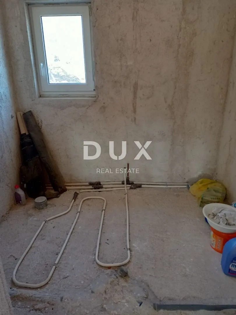 pakoštane - prostrana katnica s tri apartmana - slika 16