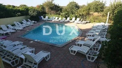 istra - medulin, kuća s više apartmana i bazenom 300 m od mora - slika 5