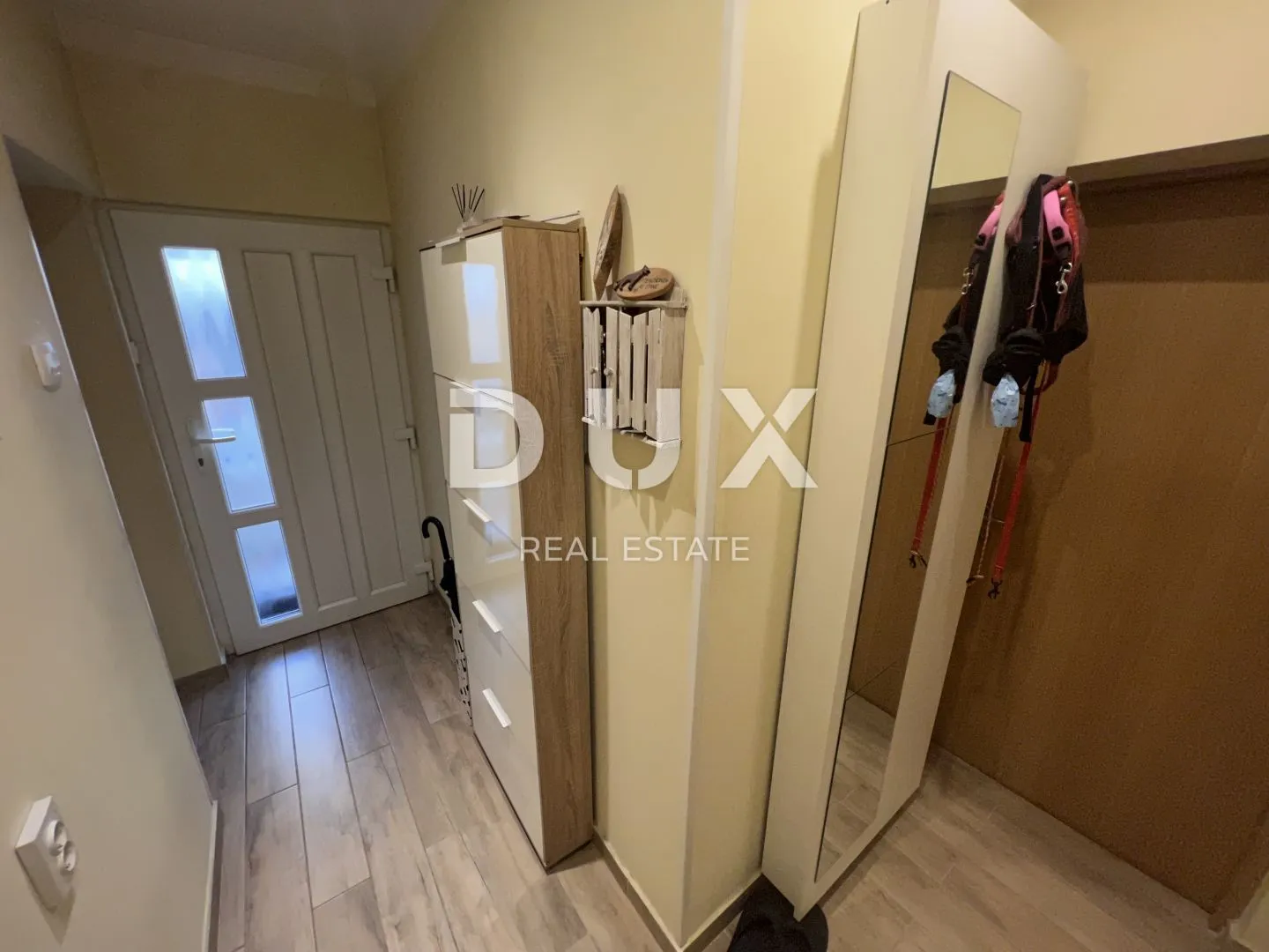rijeka, zamet - 3s+db, terasa 55 m2, uređen! - slika 15