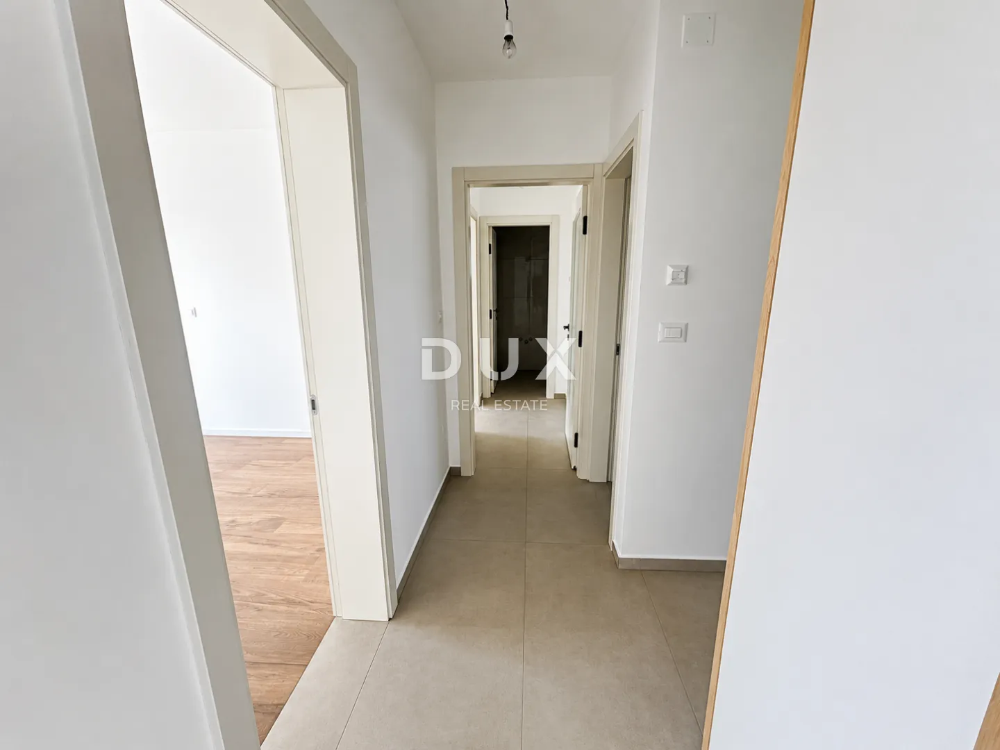 primošten, dolac – stan u prizemlju s vrtom od 64 m², 2 spavaće sobe - slika 16