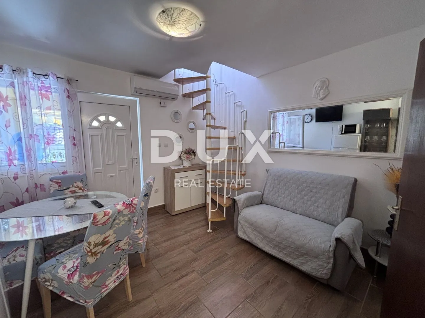 zadar, zaton - apartmanska vila pokraj mora - slika 9