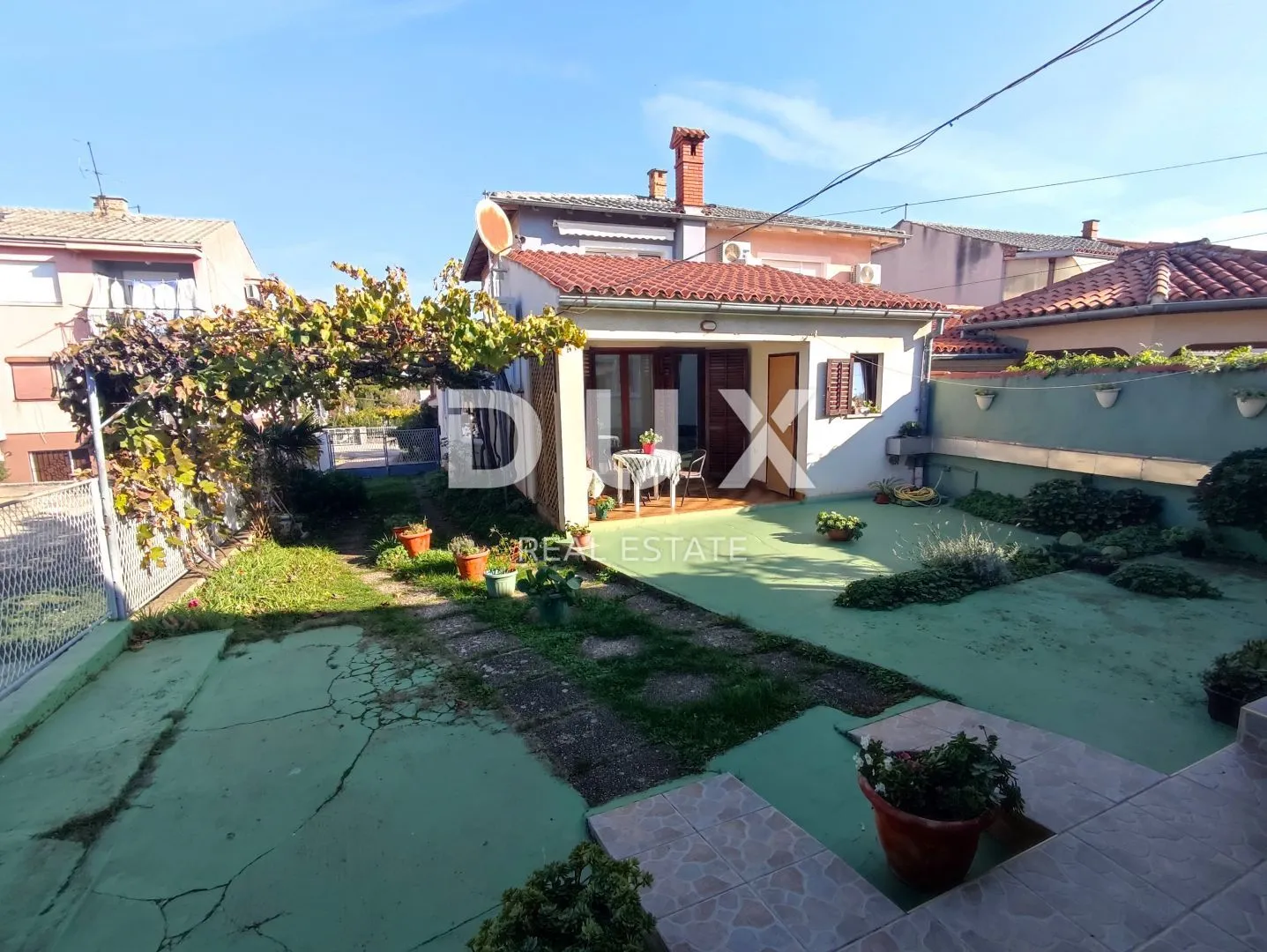 istra, pula - obiteljska kuća + apartman nadomak centra grada - slika 2