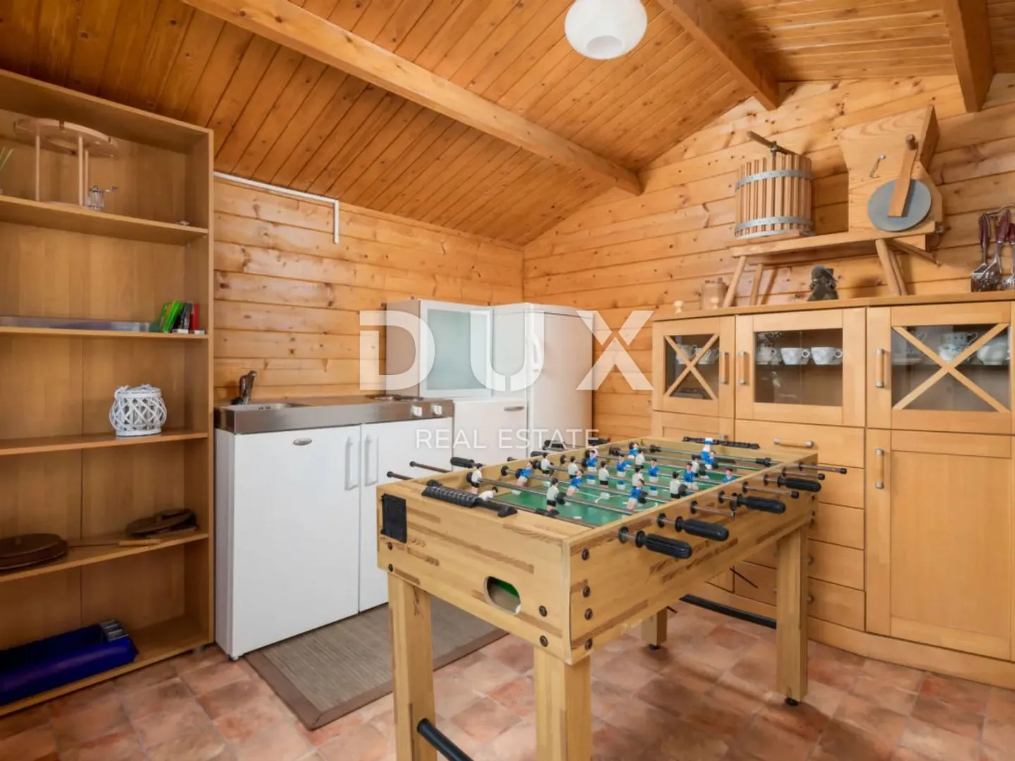 otok krk, kornić- kuća, 250 m2, bazen, okućnica, idealna za turističku djelatnost, top prilika!!! - slika 45