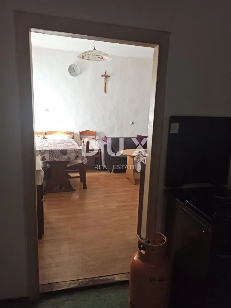 istra, vodnjan prostrana kuća za renovaciju u centru - slika 5