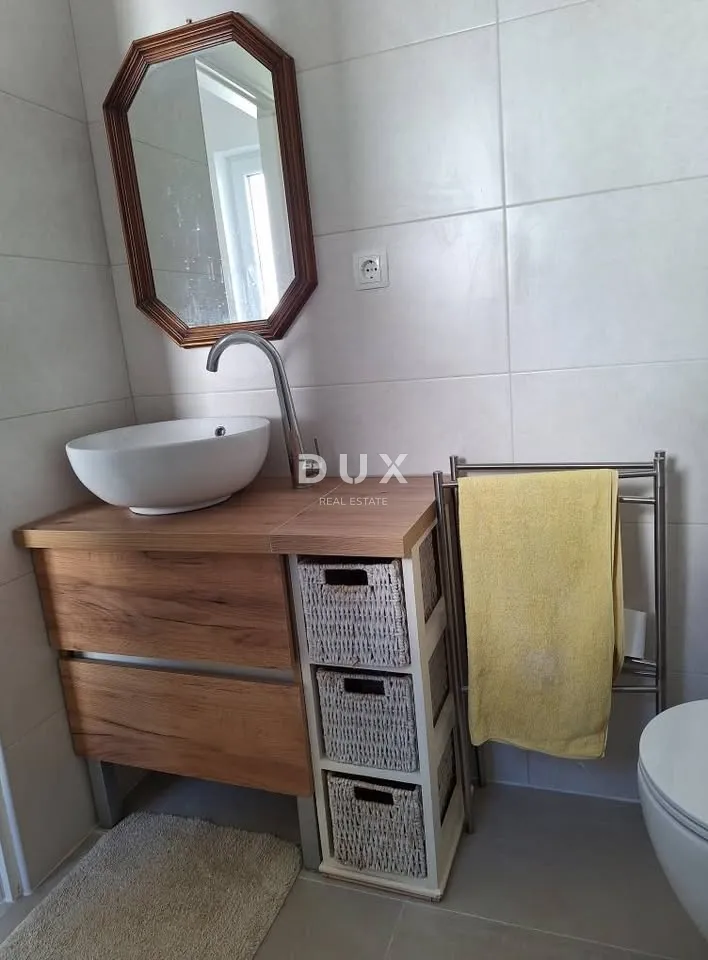 vrbovsko - uređena kuća s lijepom okućnicom - slika 14