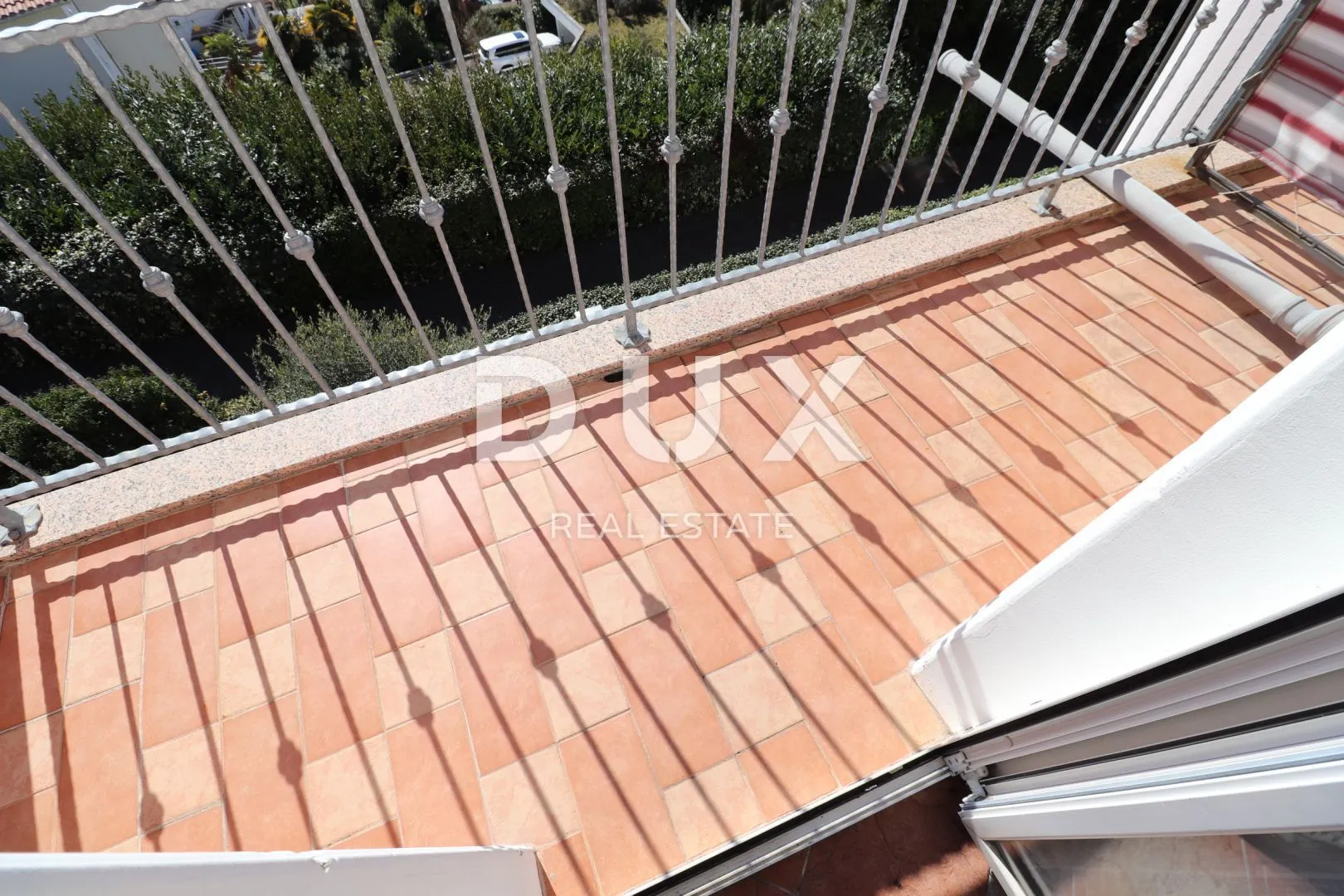 ičići - kuća sa 7 apartmana u blizini mora - slika 8