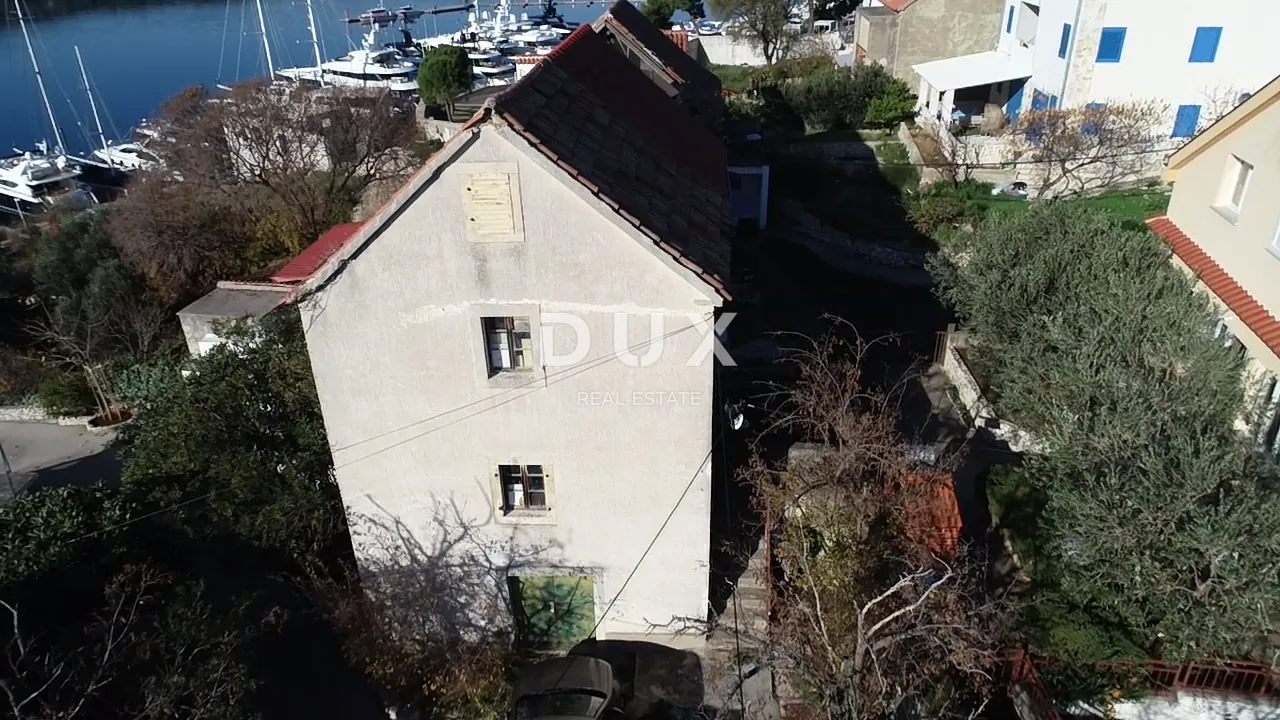 šibenik, mandalina - građevinsko zemljište s 2 stare kuće - slika 4