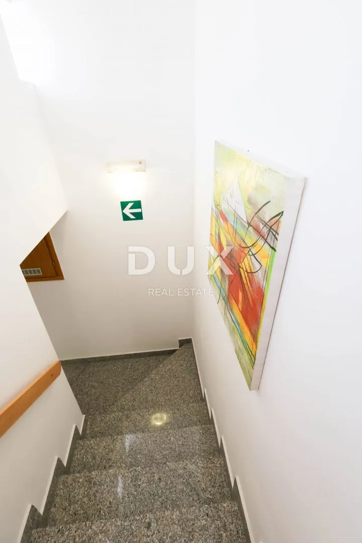 otok pag, pag - apartmanska kuća s restoranom u centru do mora - slika 21