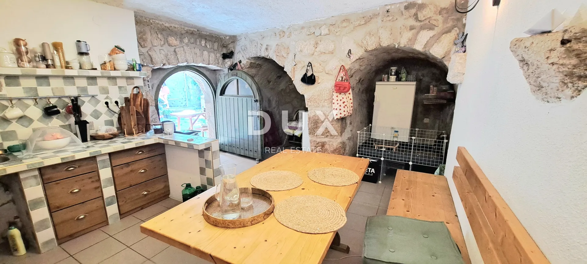 grižane, kamena kuća 140 m2 m, s parkirnim mjestom - slika 26