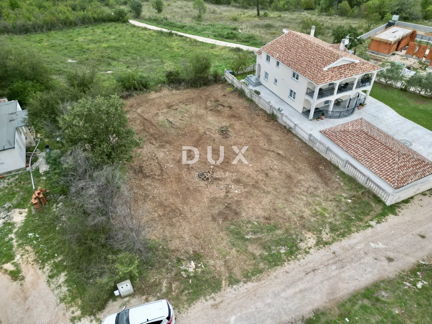 istra, buje, kaštel - zemljište s pravomoćnom građevinskom dozvolom - slika 8