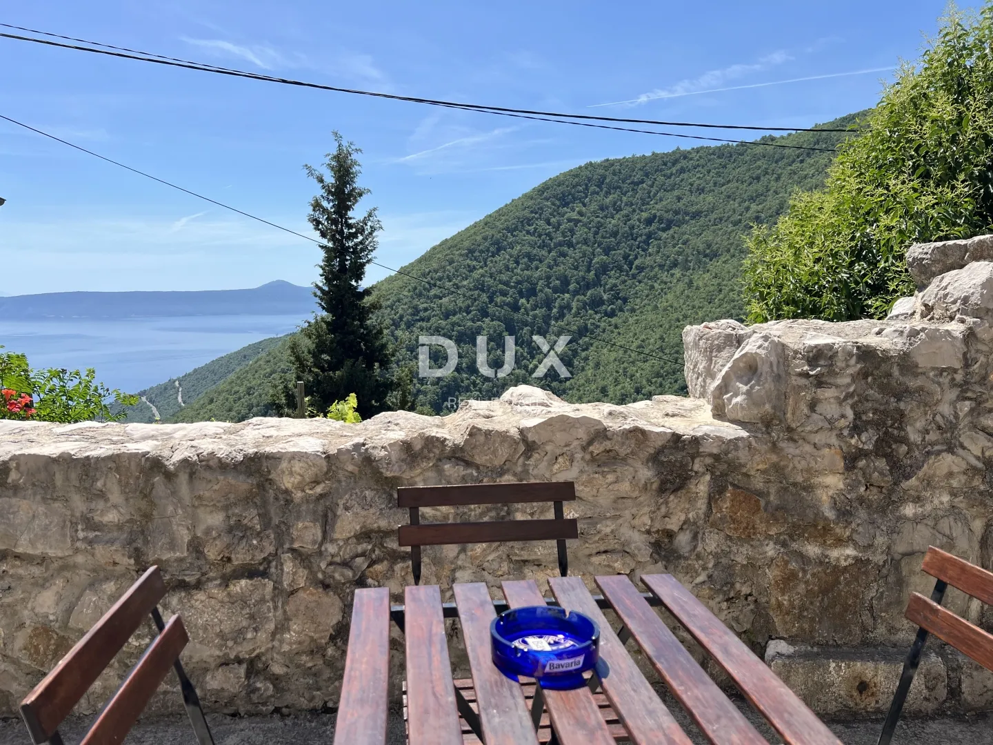 OPATIJA, MOŠĆENIČKA DRAGA – renovirana kamena kuća s panoramskim pogledom na more i dvije terase