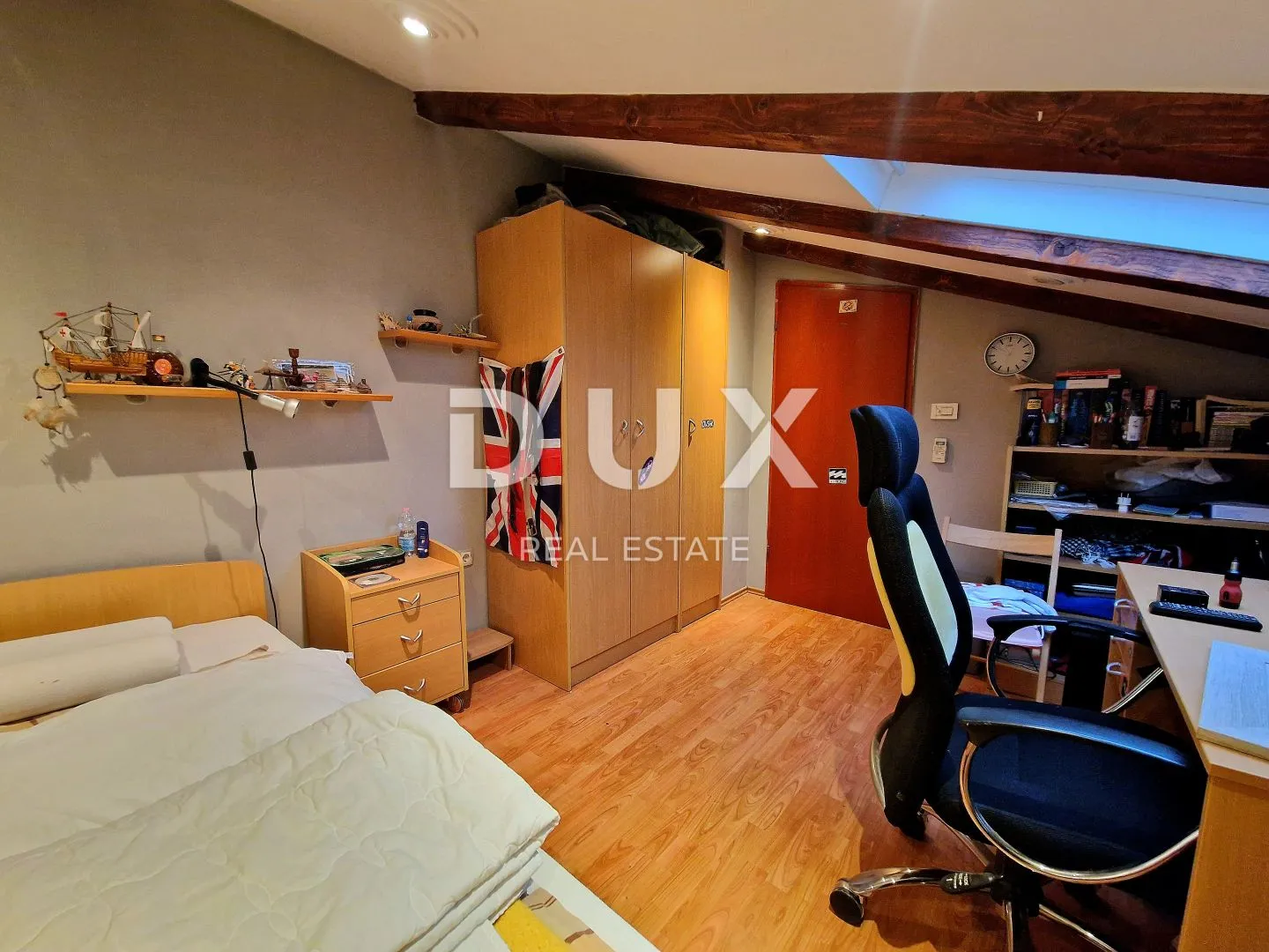 rijeka, srdoči - dvoetažni 4s+db, 145m2 - slika 13