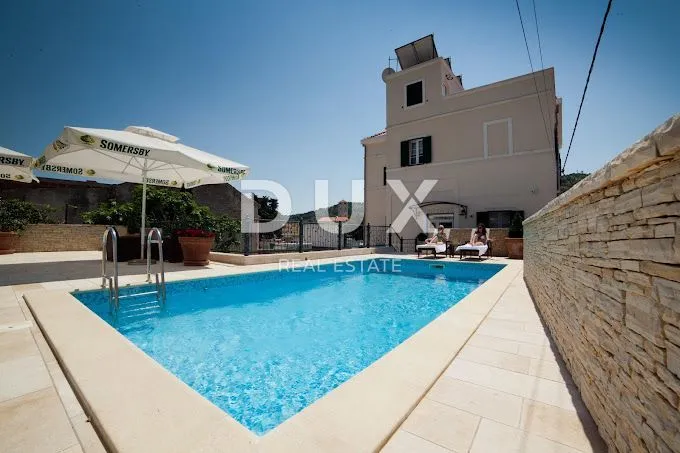 dalmacija, tisno - boutique hotel prvi red do mora - slika 2