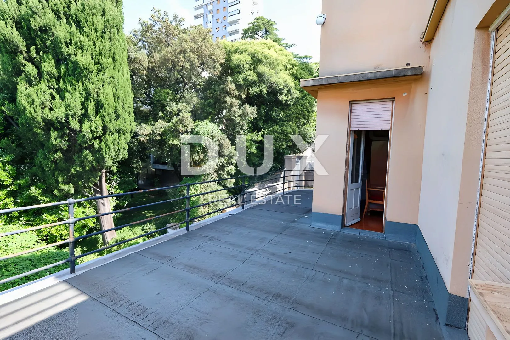 rijeka, pećine - samostojeća vila s pogledom na more - slika 30