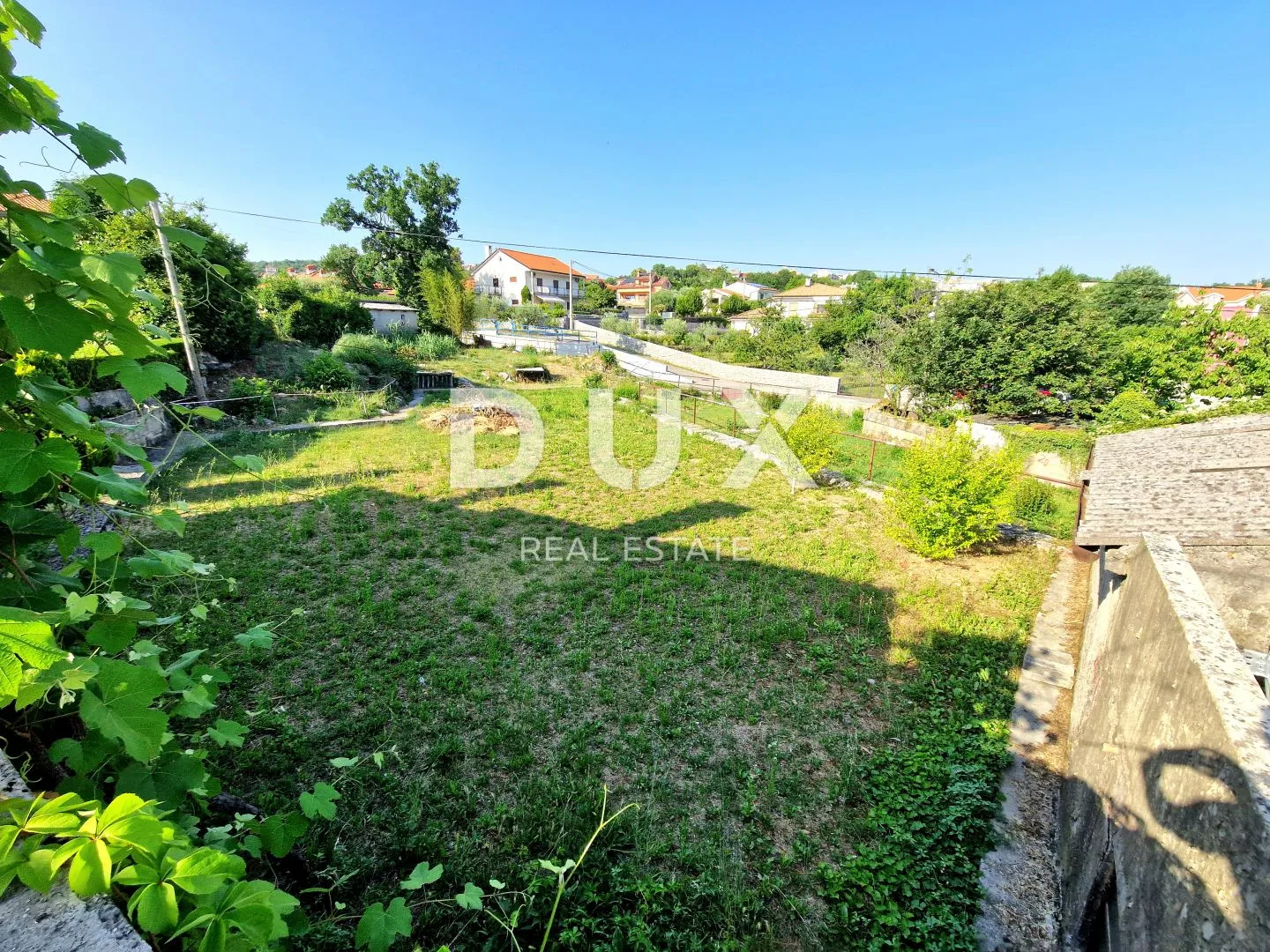 kastav, rubeši - samostojeća kuća s okućnicom od 1600m2 - slika 9