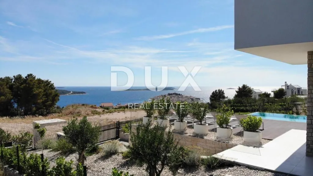 dalmacija, primošten - ekskluzivna dizajnerska vila s infinity bazenom i panoramskim pogledom na more - slika 35