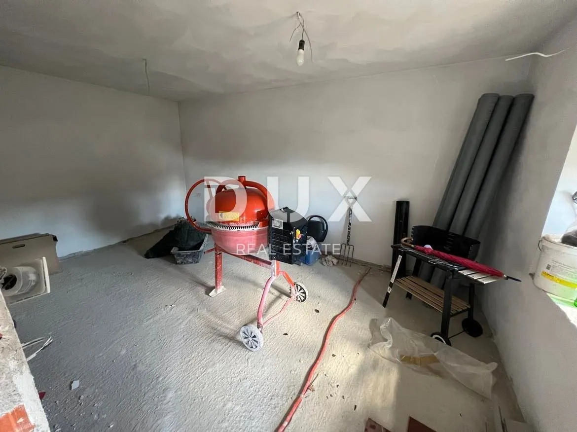 kostrena- dvojna kuća, 5 apartmana, pogled!!! - slika 10