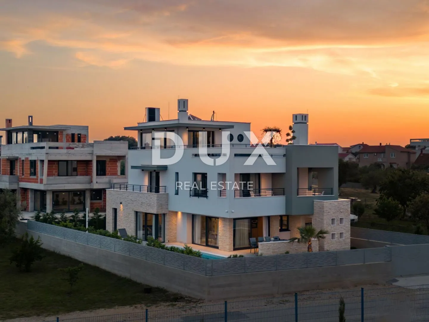 zadar, bibinje - dizajnerski uređena vila s bazenom u blizini zadra! - slika 7