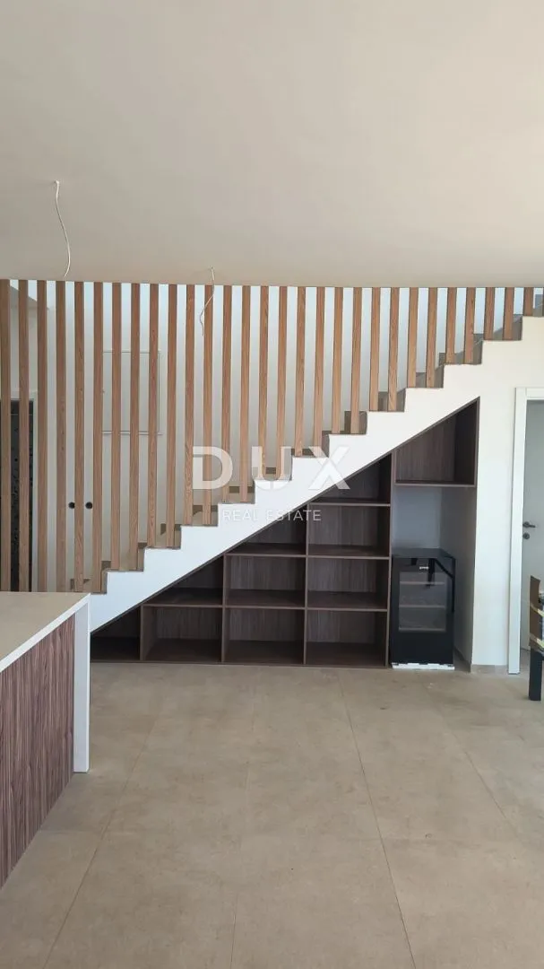 otok pag, kolan - vila 200m2 s bazenom + okoliš 400m2 - slika 7