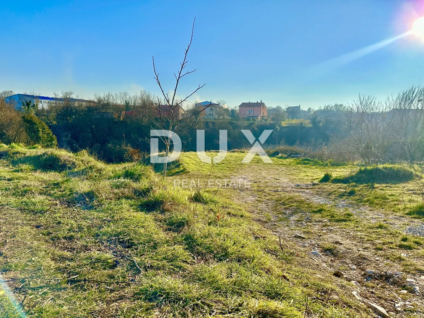 ISTRA, VODNJAN - građevinsko zemljište u blizini centra 737m2