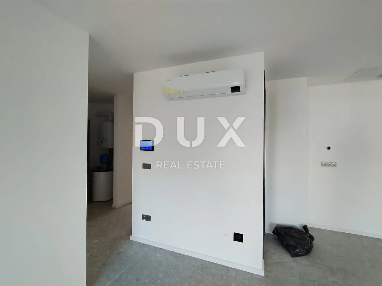 istra,pula -luksuzni smart home stan u centru 130m2! - slika 27