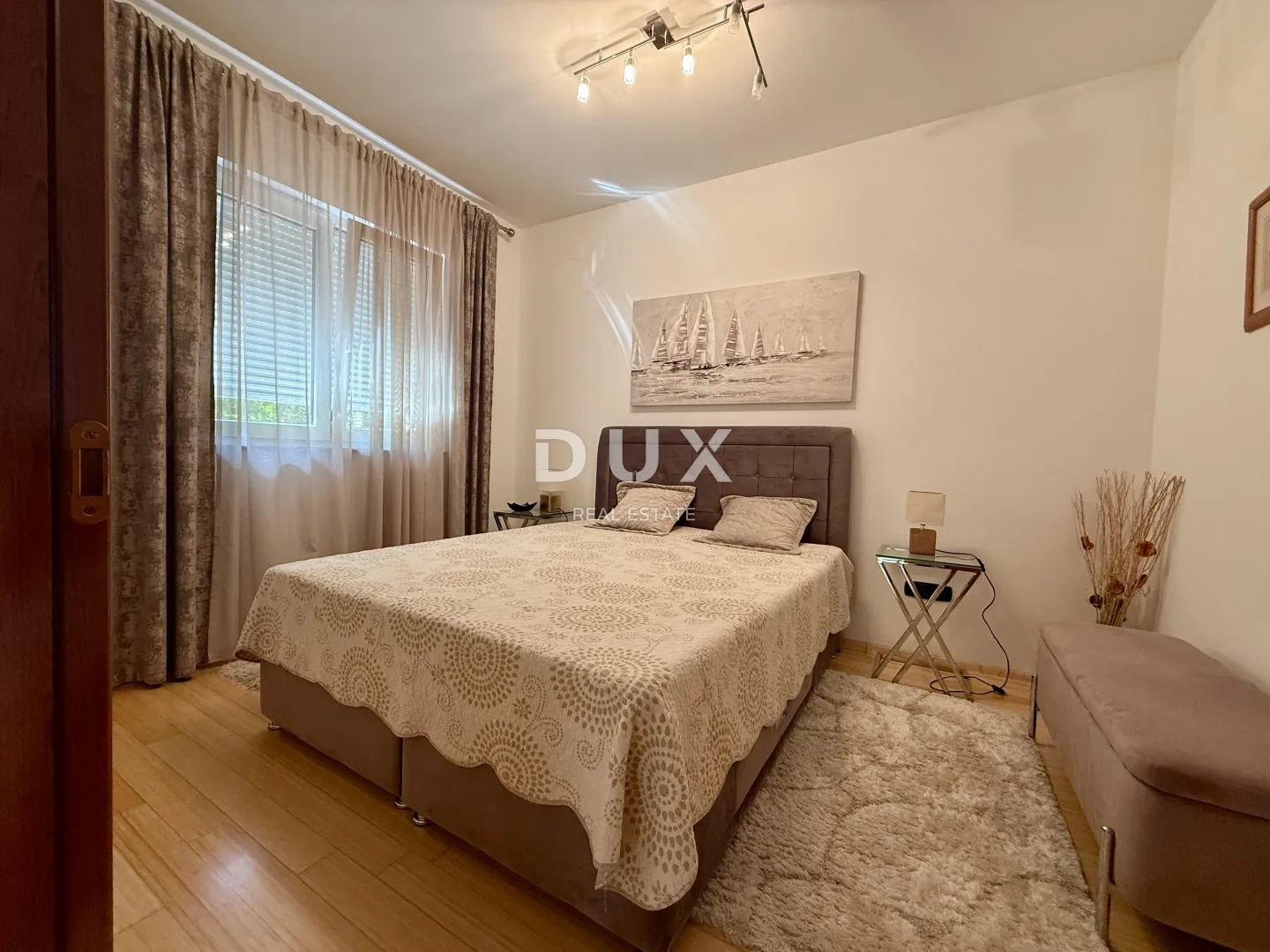 opatija, predivan dvosobni apartman, 100 m2, bazen, garaža, pogled na more - slika 12