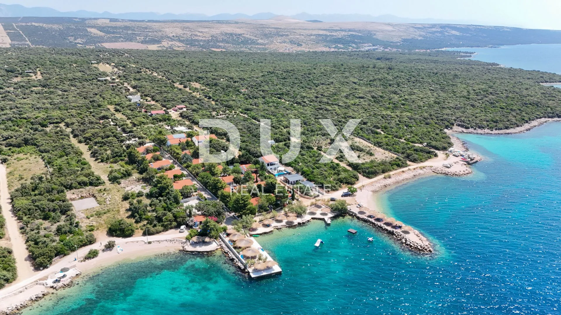 otok pag, mandre - samostojeća kuća 10 metara od mora - slika 25