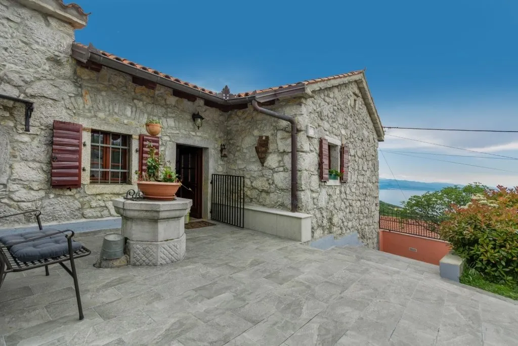 opatija, poljane - dvije kuće, 223m2 i okućnica s bazenom - slika 27