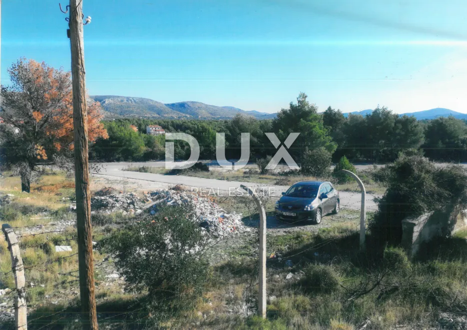 šibenik, donje polje - zemljište društvene namjene - slika 2