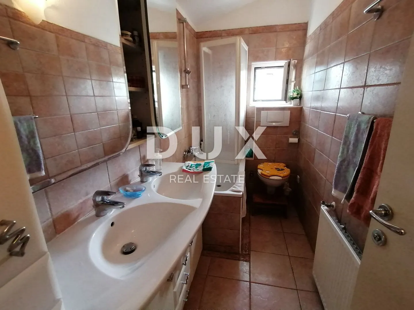 istra, rovinj apartmanska kuća na samo 40m od mora! - slika 49