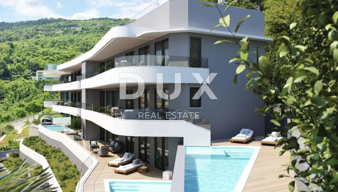 OPATIJA, CENTAR - stan u vrhunskoj novogradnji s vlastitim bazenom, panoramski pogled na more, garaža