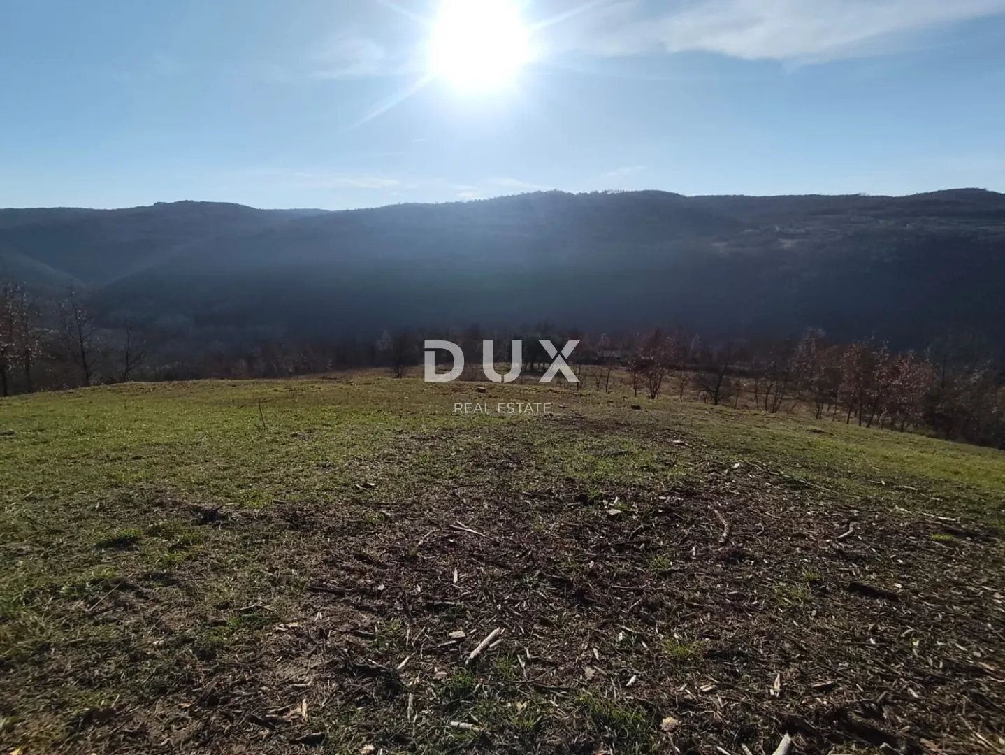 istra, motovun - građevinsko zemljište na osami s pogledom - slika 4