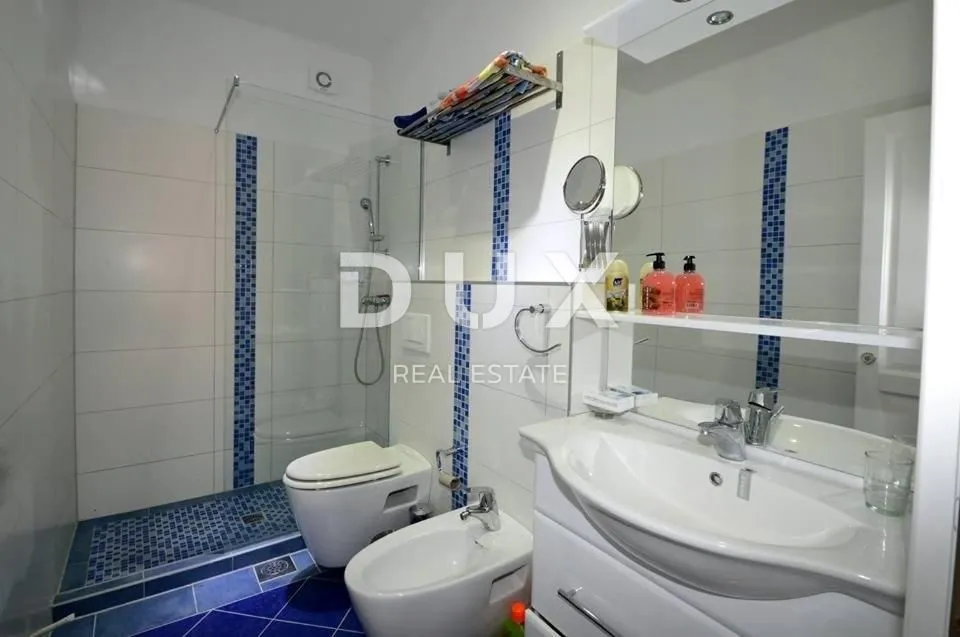 istra, poreč - vila s bazenom - slika 13