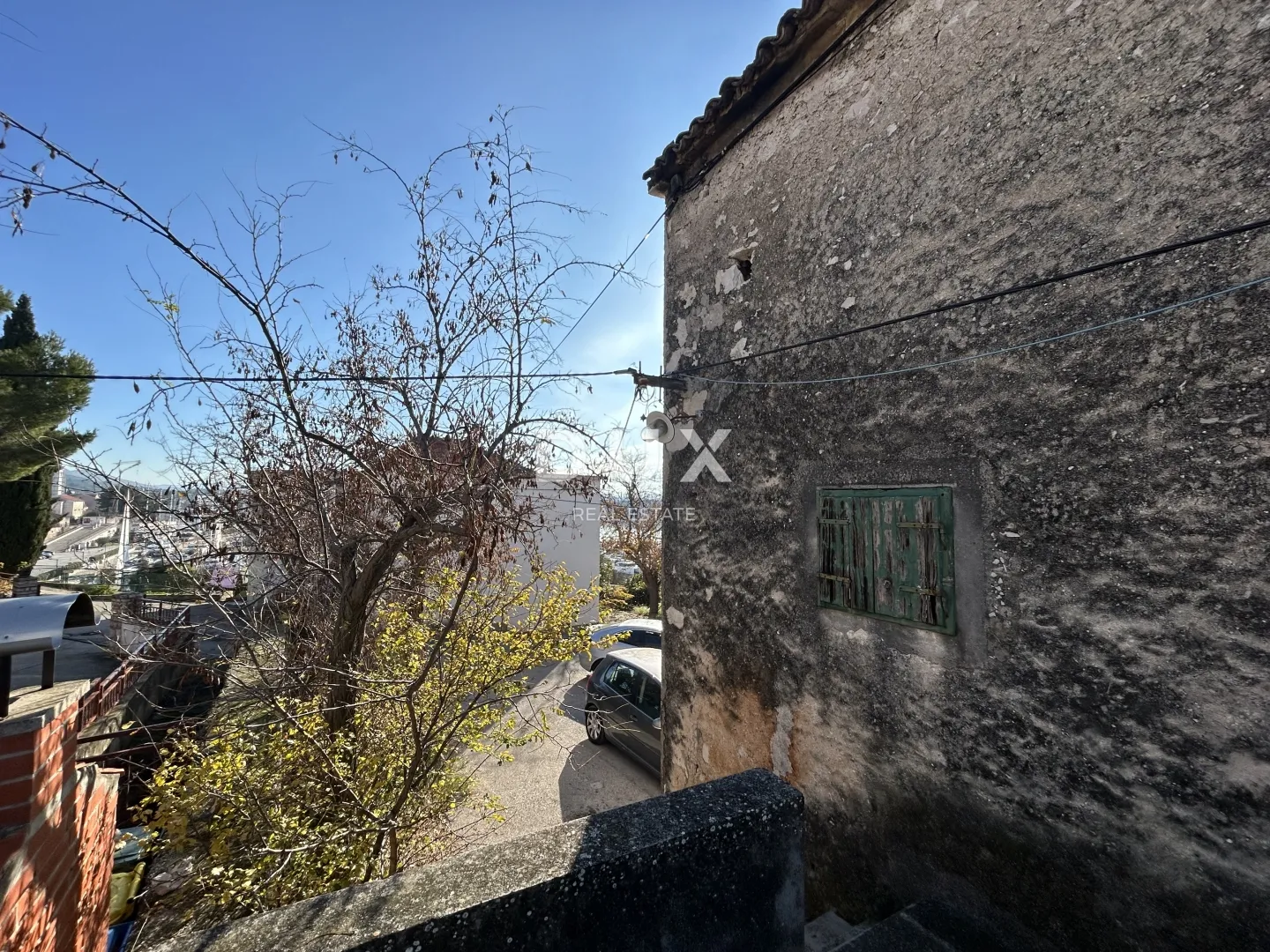 šibenik, mandalina - građevinsko zemljište s 2 stare kuće - slika 7