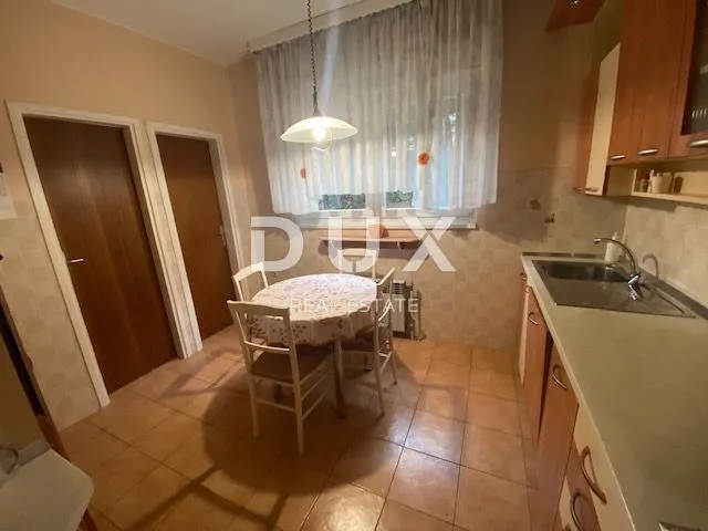 opatija,centar - samostojeća kuća, 350 m2, pogled, okućnica, bazen!!! - slika 16