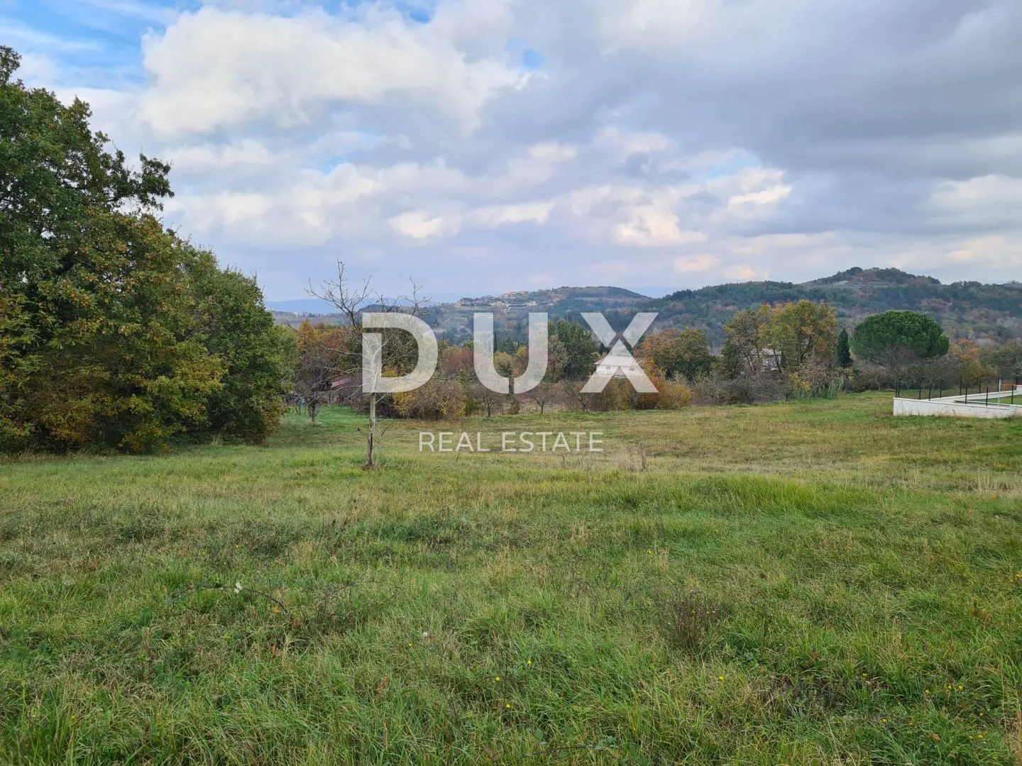 istra, motovun - građevinsko zemljište s idejnim projektom - slika 5
