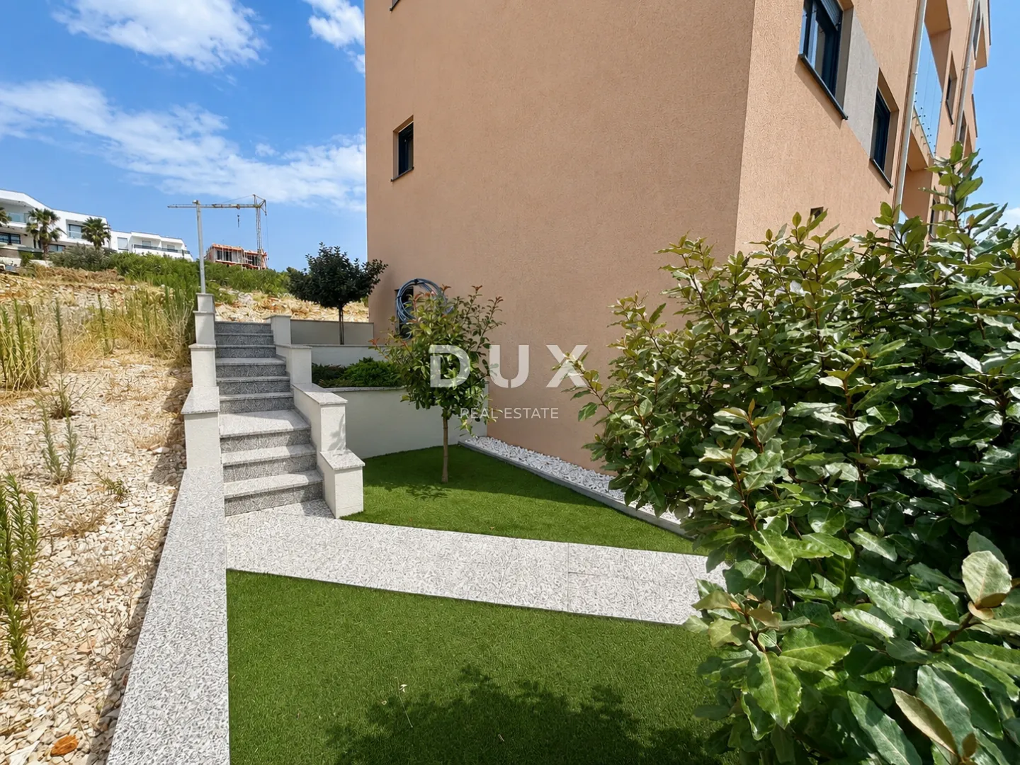 primošten, dolac – stan u prizemlju s vrtom od 64 m², 2 spavaće sobe - slika 4
