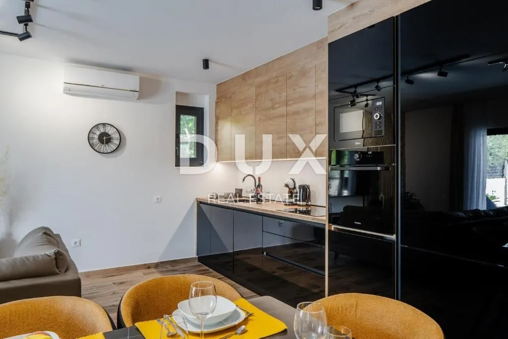 zadar, vrsi - prekrasna vila s bazenom - slika 10