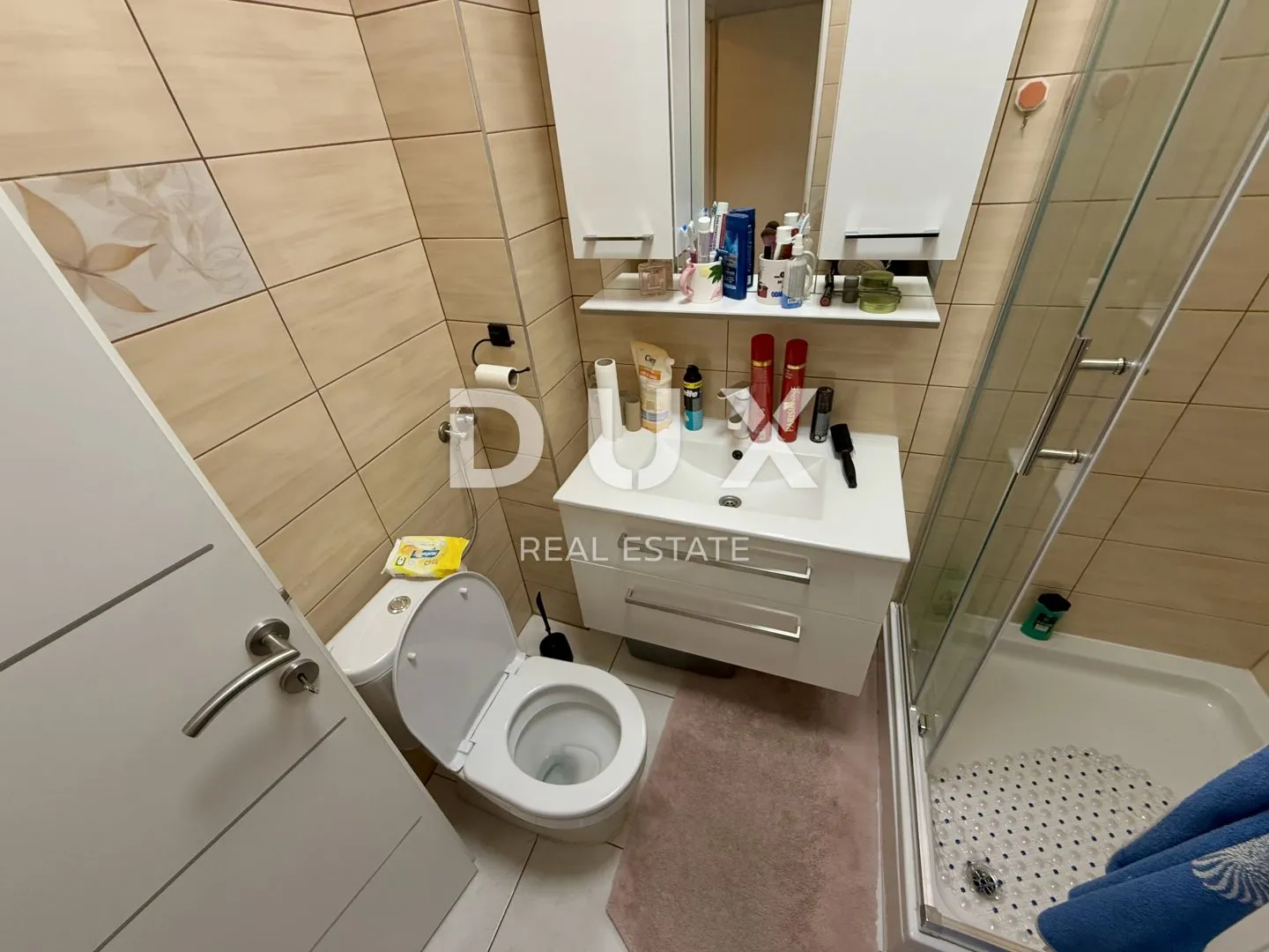 dugo selo, lukarišće - prostrana poslovno-stambena kuća 330m2 + okoliš 800m2 - slika 24