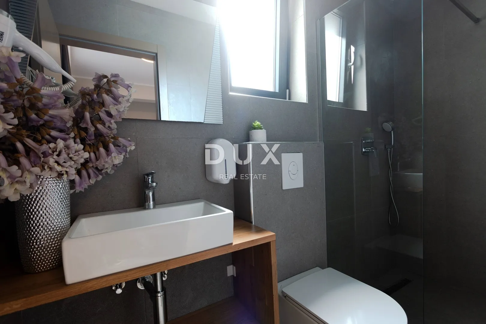 istra, rovinj, kuća s 4ss+db, 160 m², okućnica, 400m od mora - slika 21