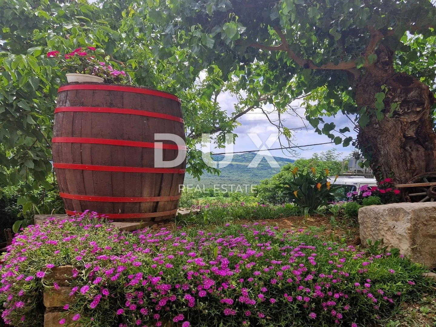 istra, oprtalj - kamena kuća s panoramskim pogledom - slika 7