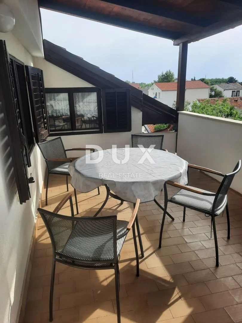 zadar, sabunike - prostrana apartmanska kuća s velikom okućnicom - slika 17