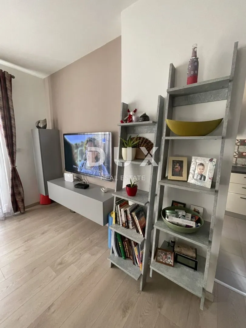istra,pula- predivna kuća sa tri stana! - slika 29