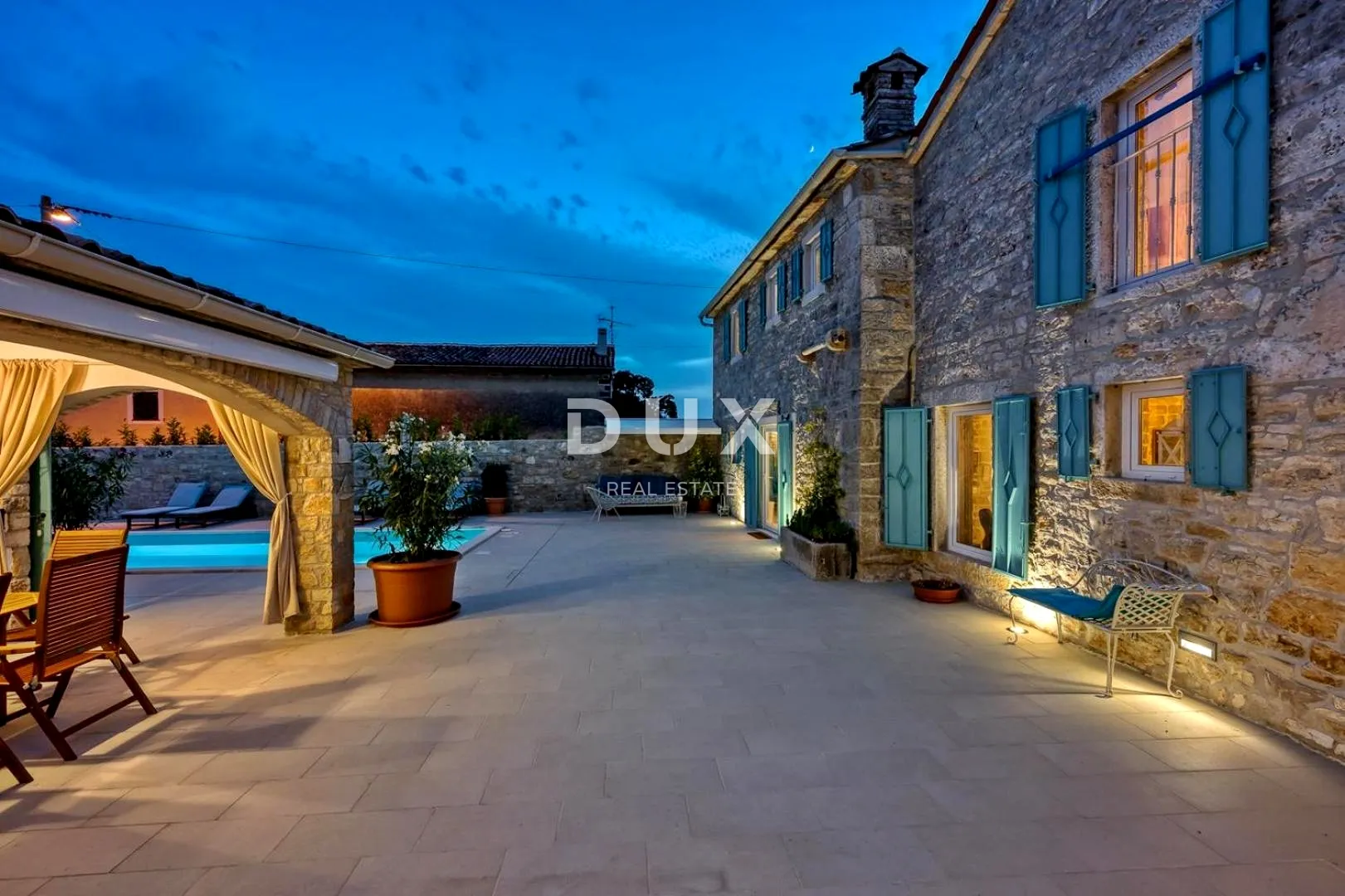 istra, sveti lovreč - kamena kuća s bazenom - slika 35