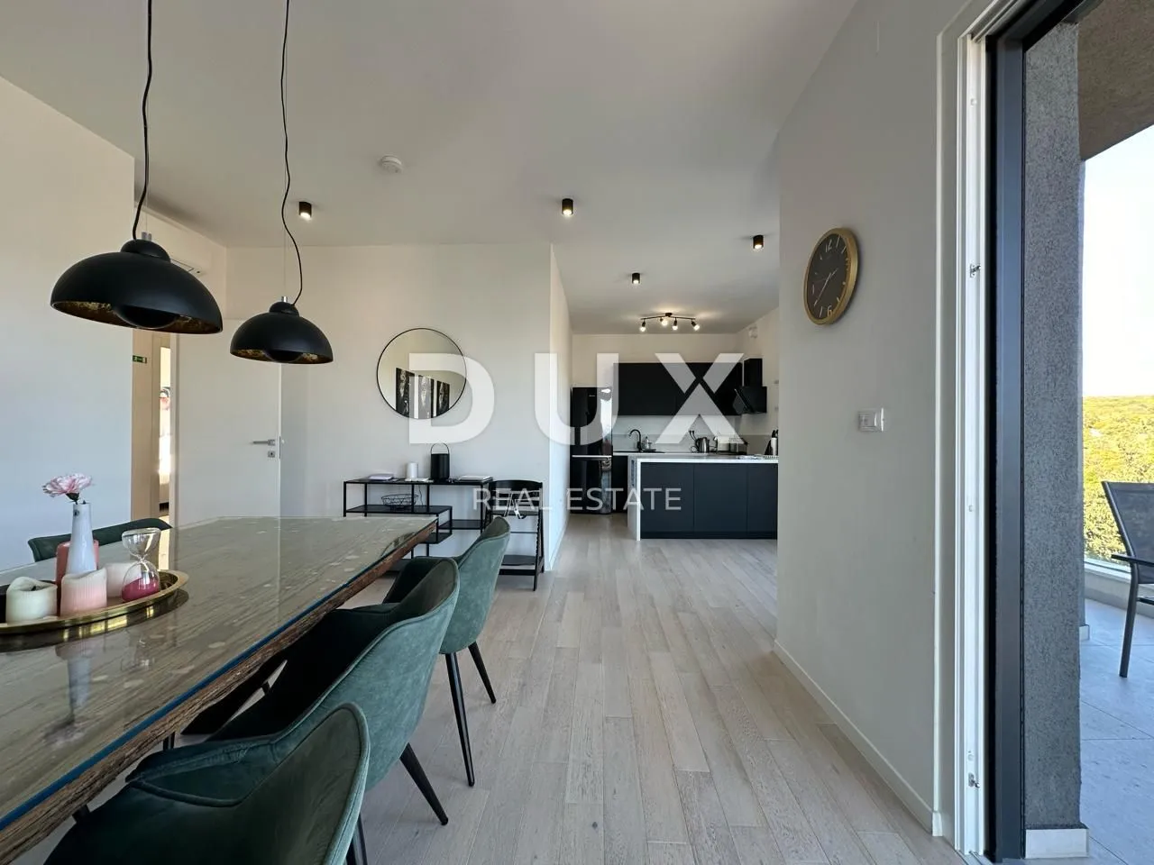 grad krk - penthouse sa pogledom na more - slika 10