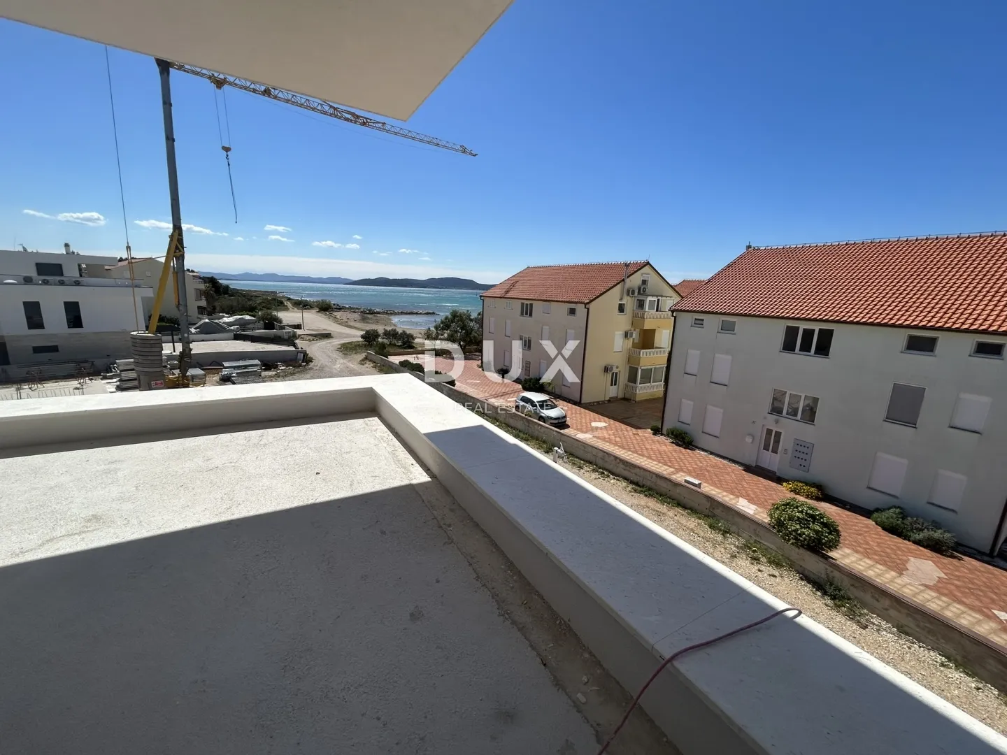 vodice, srima – penthouse s krovnom terasom, pogledom na more i liftom - slika 8