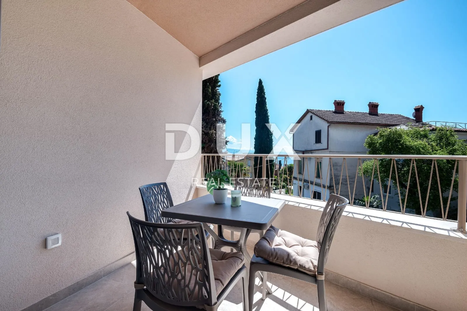 opatija, centar – moderan stan za najam s pogledom na more, 70 m od plaže - slika 18