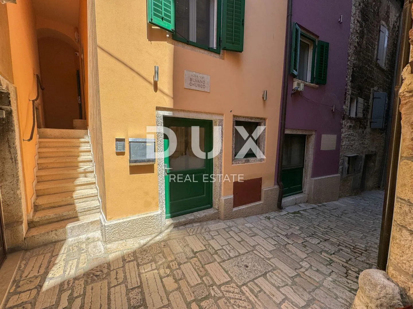rovinj, centar – vrhunsko uređeni objekt u srcu rovinja s krovnom terasom, pogled, jacuzzi - slika 18